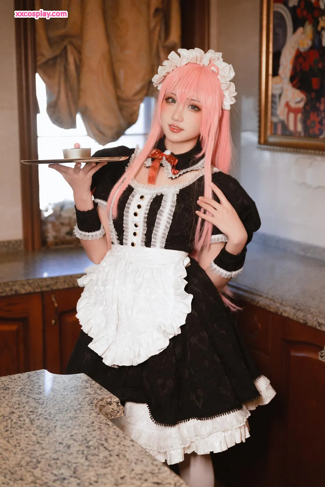 Vastaiya Xiaolongxia - Enchanting Maid Cosplay